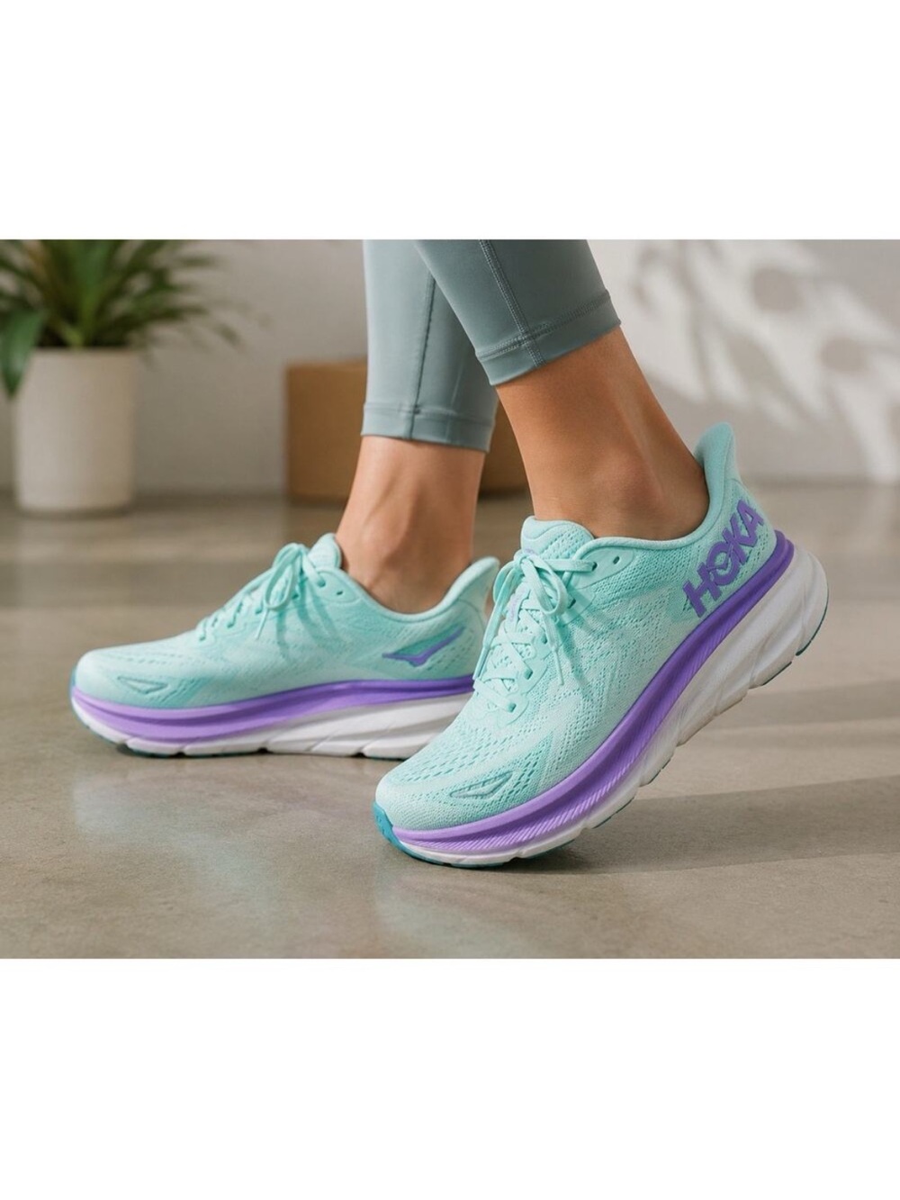 HOKA Clifton 9 Sneakers - Picture 2 of 10